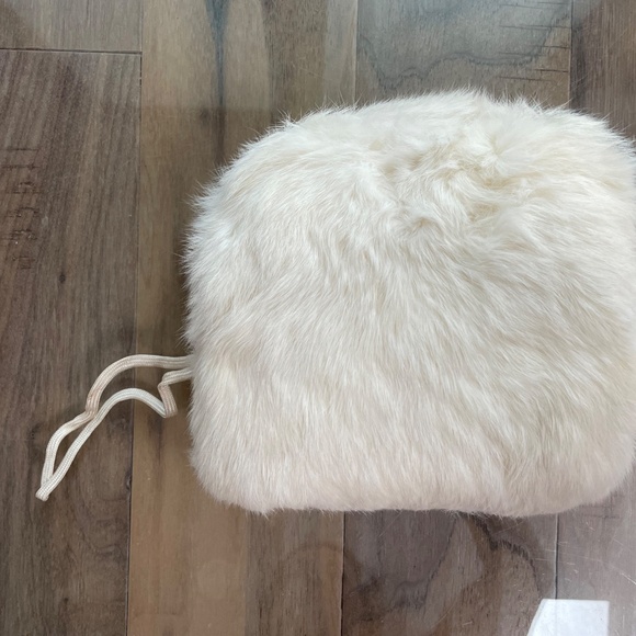 Excellent Condition Vintage, Real Fur Hand Muff - Picture 3 of 9